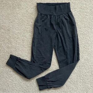 Bagatelle Collection Joggers Women Size Small Gray Pants Soft and Relaxed 69535